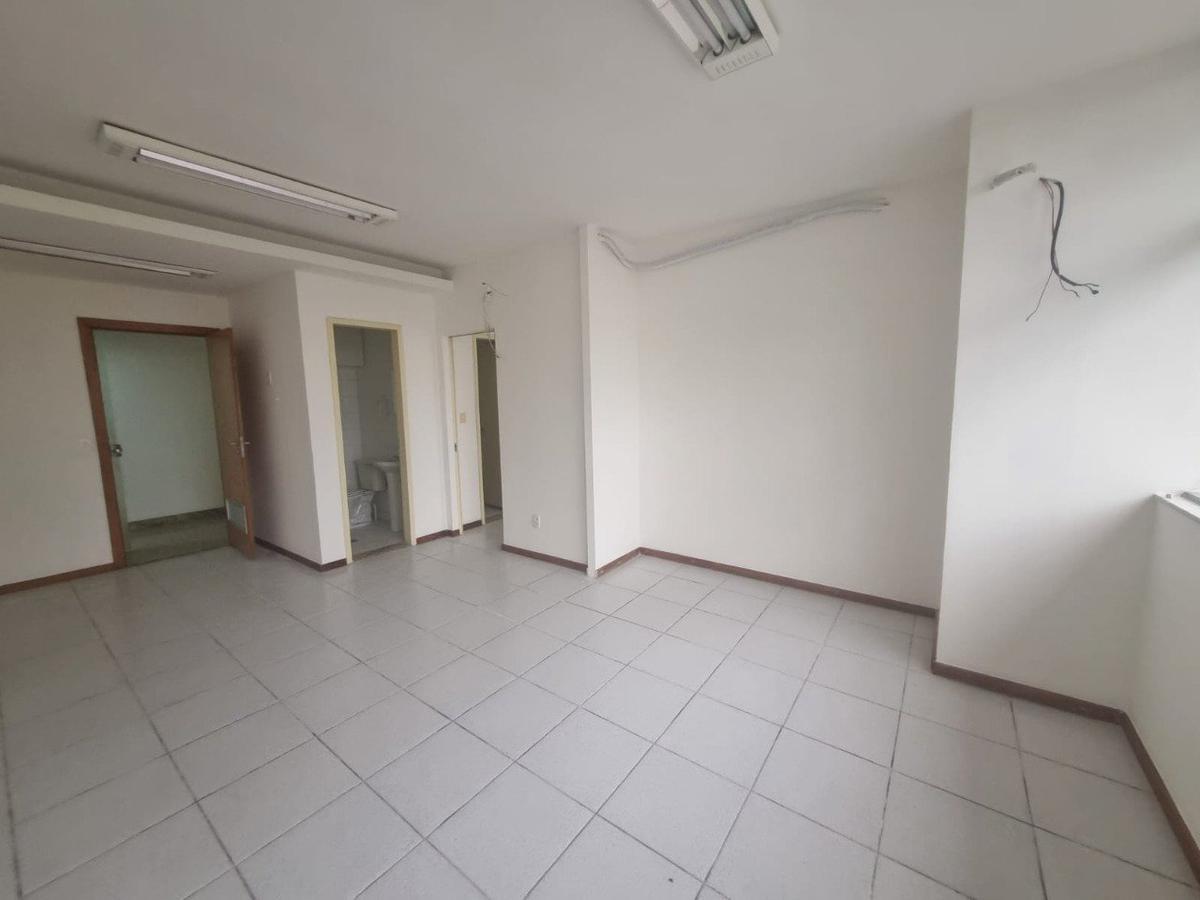 Sala, São Bento, 0 Quarto, 1 Vaga