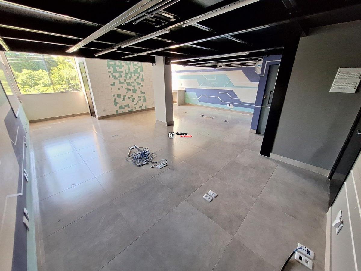 Sala, São José, 0 Quarto, 2 Vagas