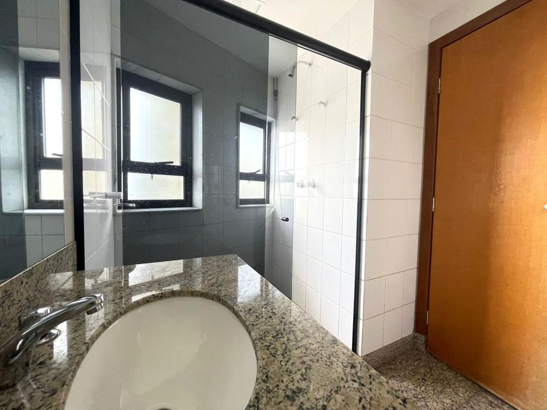 Apartamento, Funcionários, 4 Quartos, 3 Vagas, 2 Suítes