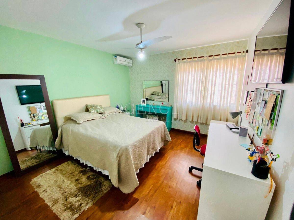Casa, Bandeirantes (pampulha), 4 Quartos, 0 Vaga, 1 Suíte