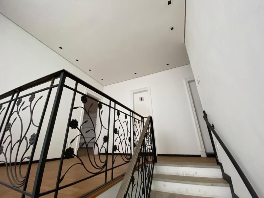 Casa Comercial, Lourdes, 5 Quartos, 0 Vaga