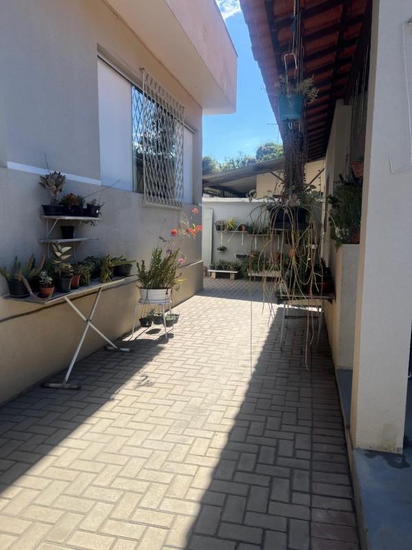 Casa, Centro, 3 Quartos, 1 Vaga, 1 Suíte