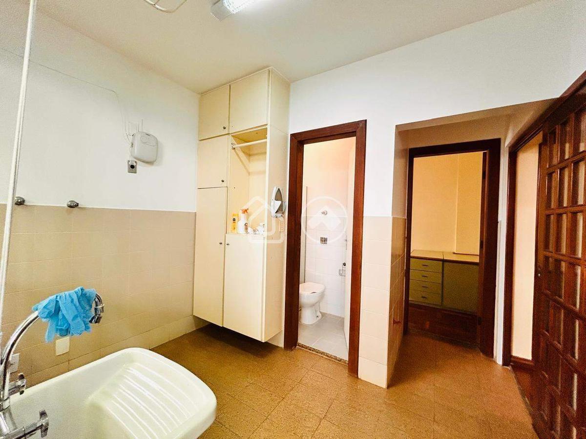 Casa, Buritis, 4 Quartos, 6 Vagas, 1 Suíte