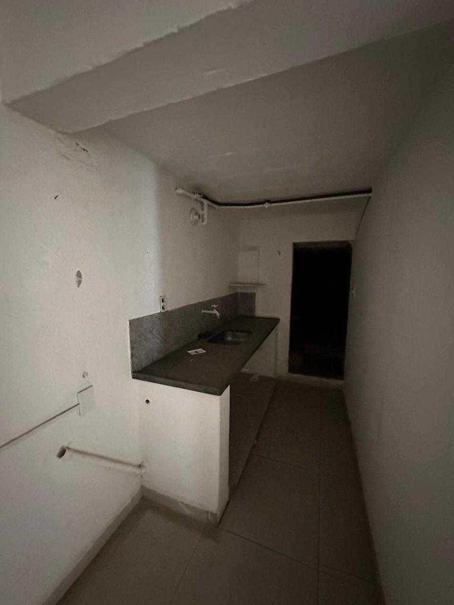 Andar, Centro, 0 Quarto, 0 Vaga