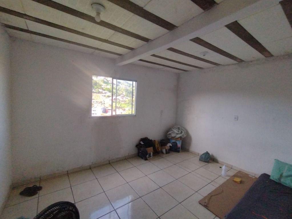 Casa, Água Férrea, 2 Quartos, 1 Vaga