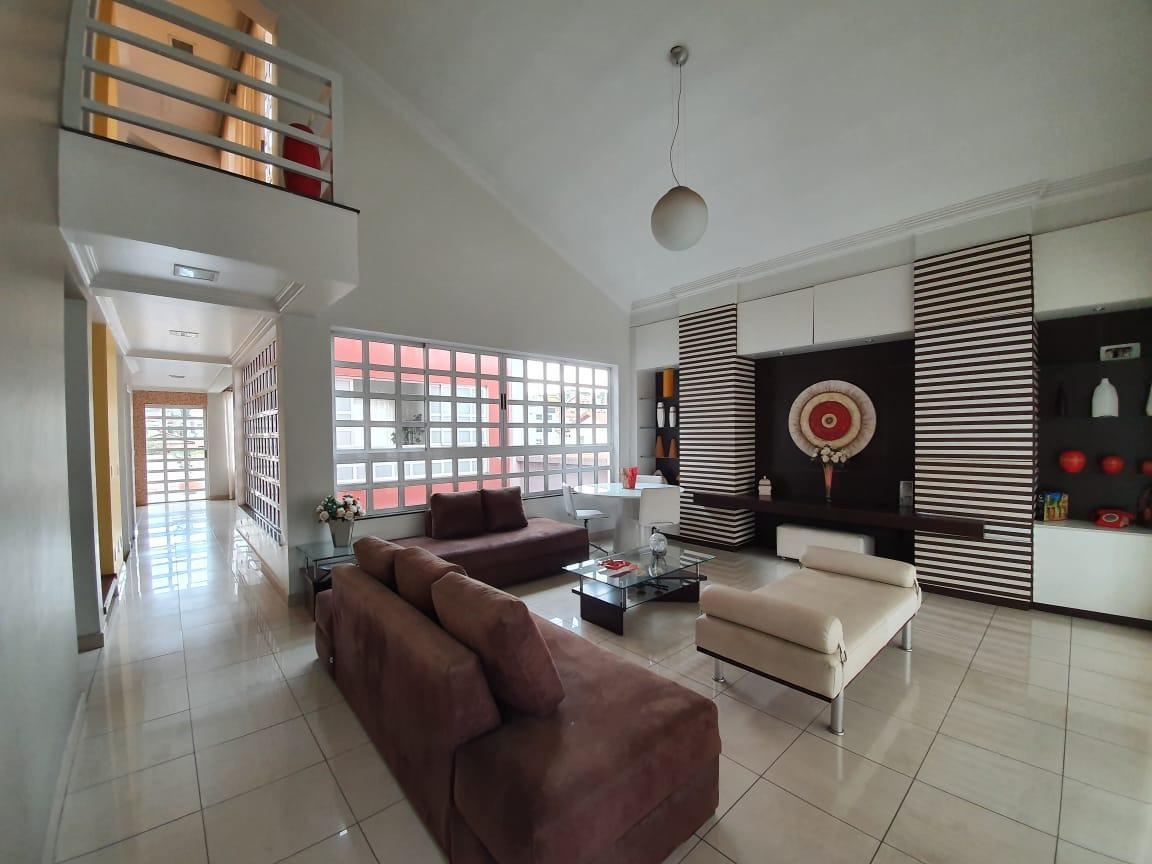 Casa, Jardim Riacho das Pedras, 4 Quartos, 6 Vagas, 3 Suítes