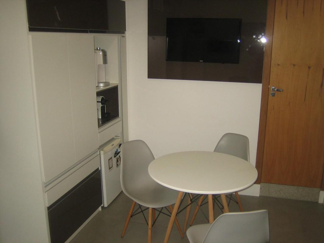 Andar, Savassi, 0 Quarto, 0 Vaga