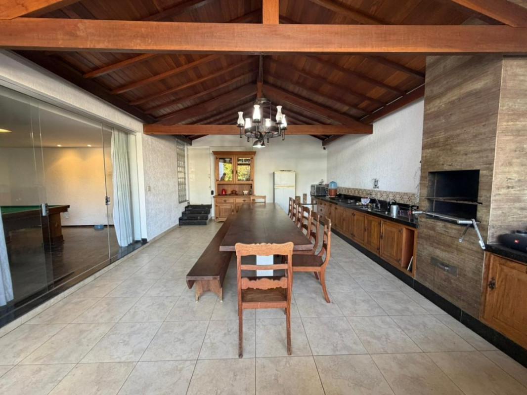 Casa, São Luiz (pampulha), 4 Quartos, 8 Vagas, 1 Suíte