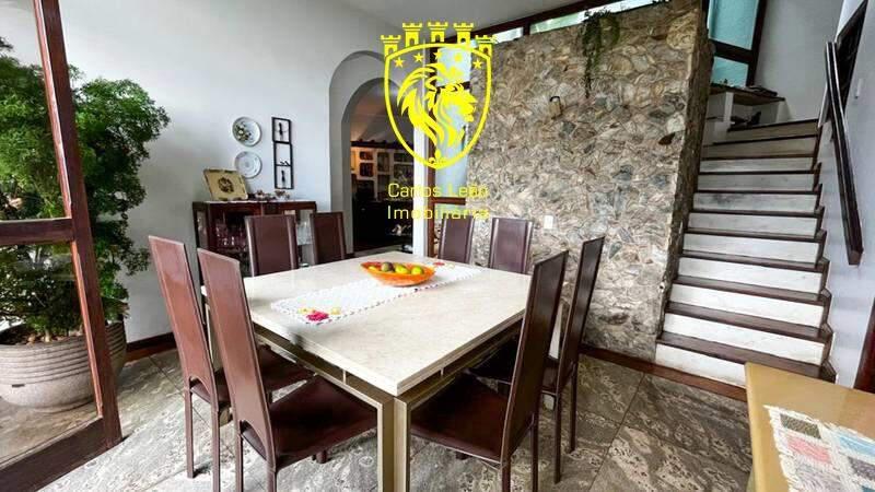 Casa, São Lucas, 4 Quartos, 5 Vagas, 3 Suítes