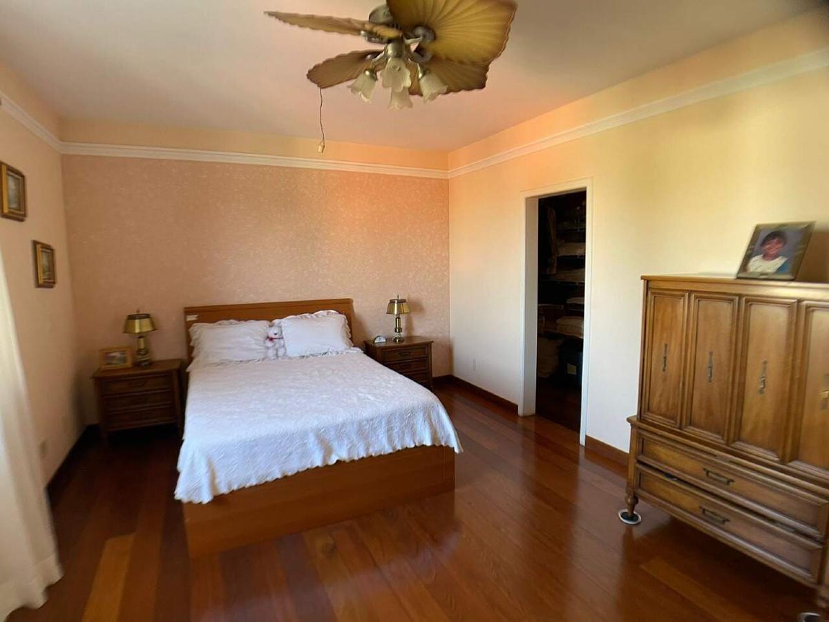 Casa, Planalto, 4 Quartos, 0 Vaga, 4 Suítes