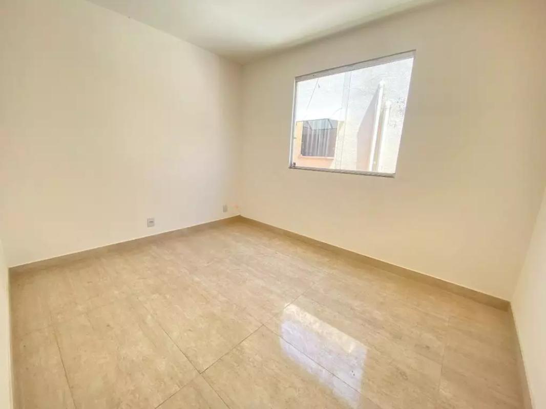 Casa, Bonsucesso, 3 Quartos, 2 Vagas, 1 Suíte