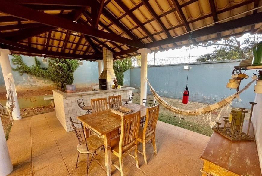 Casa, Bandeirantes (pampulha), 4 Quartos, 4 Vagas, 2 Suítes