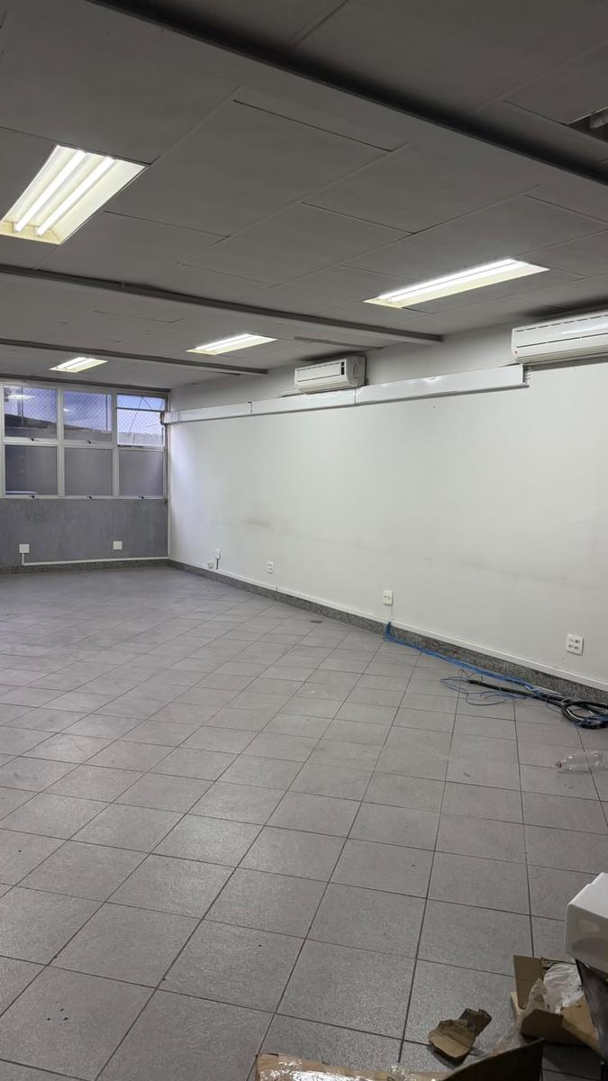 Loja, Funcionários, 1 Vaga
