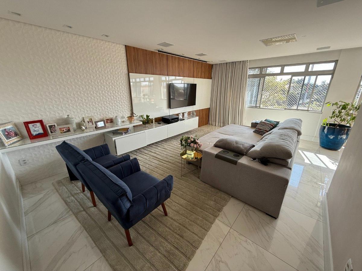 Apartamento, São José, 4 Quartos, 2 Vagas, 1 Suíte