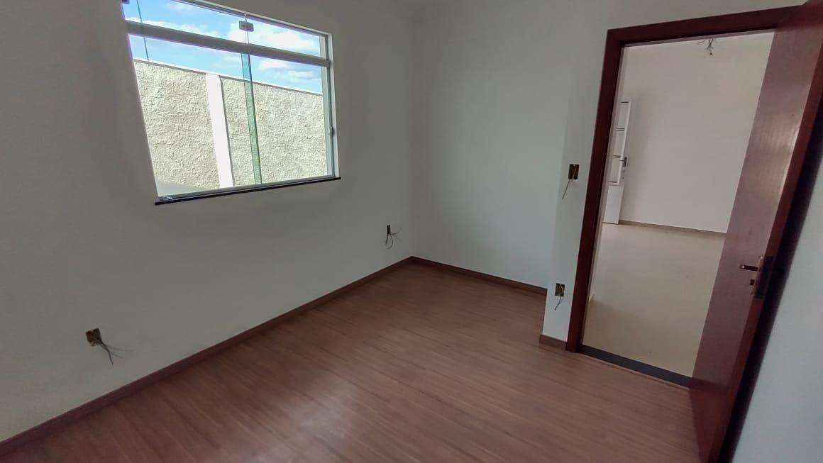 Casa, Vila Verde, 2 Quartos, 1 Vaga