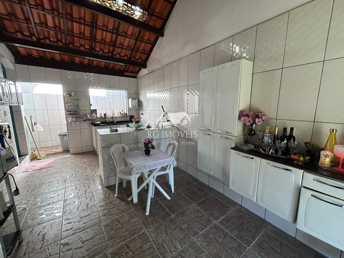 Casa, Castanheira (barreiro), 3 Quartos, 18 Vagas, 1 Suíte