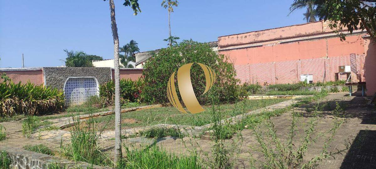 Casa, Centro, 4 Quartos, 2 Vagas, 1 Suíte