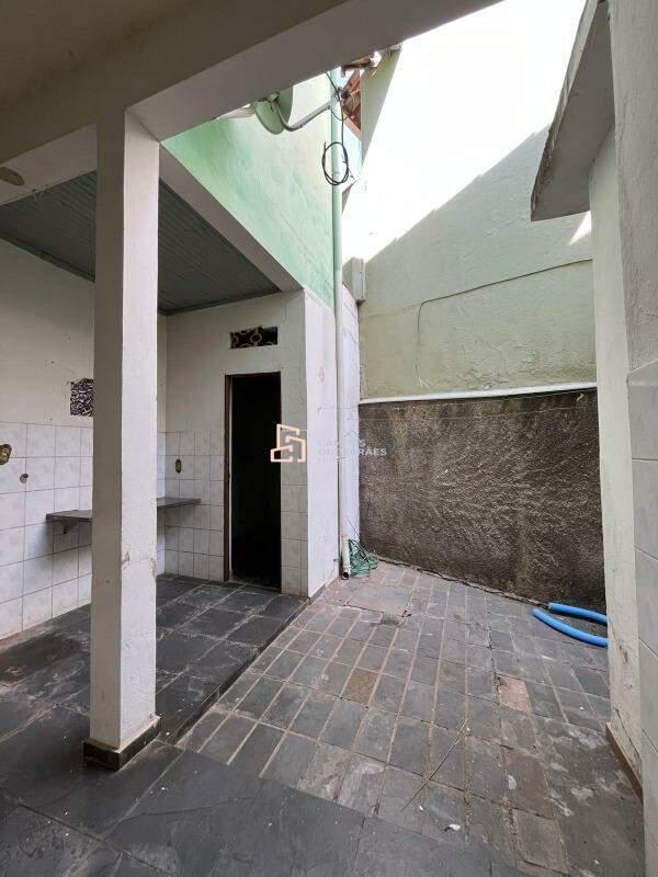 Casa, Parque Turistas, 2 Quartos, 1 Vaga