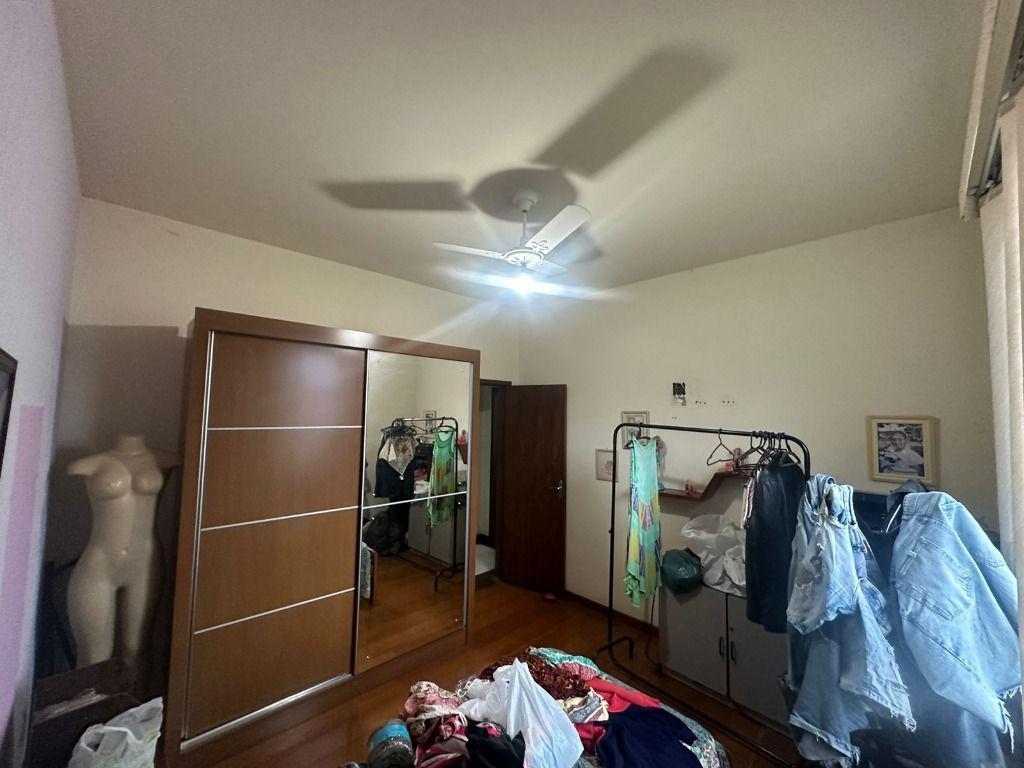 Cobertura, Centro, 4 Quartos, 2 Vagas, 1 Suíte