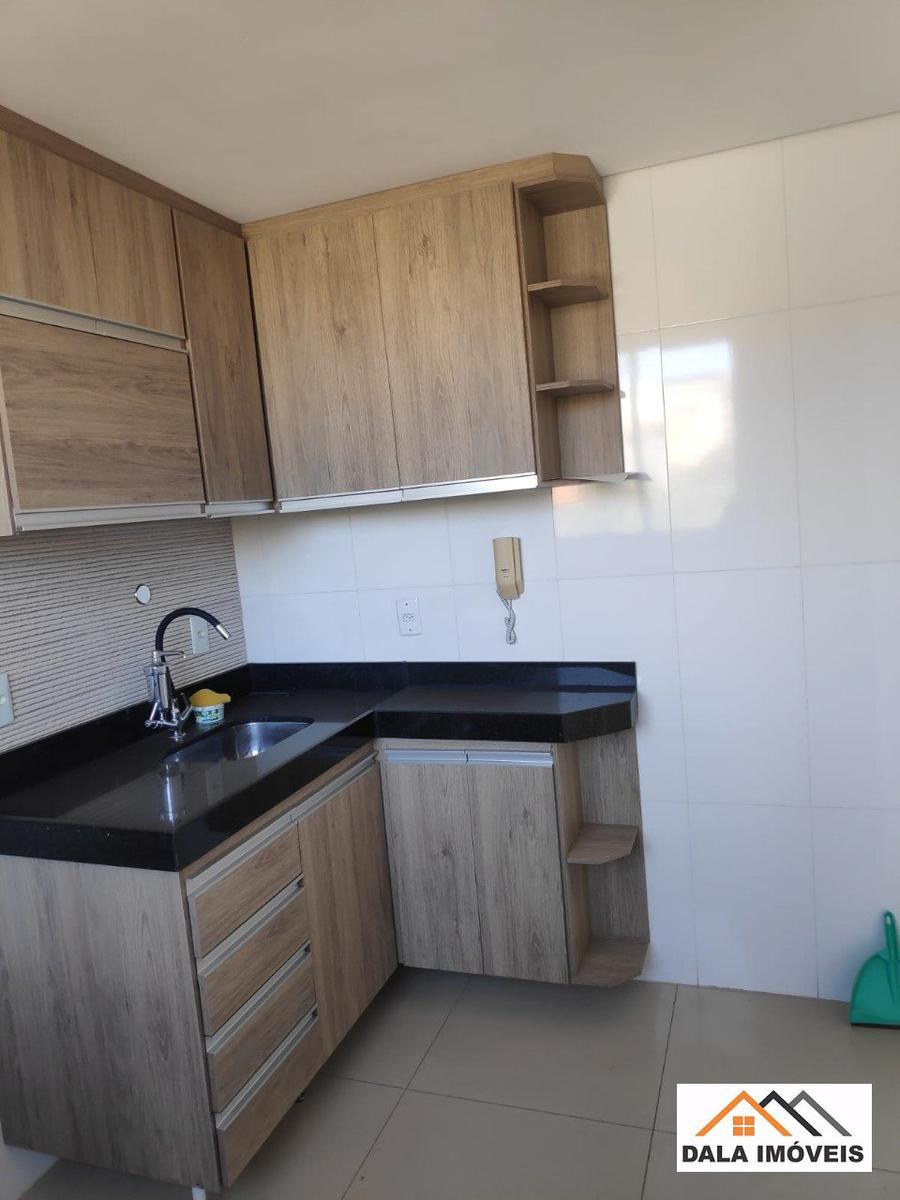 Apartamento, Jardim Vitória, 2 Quartos, 1 Vaga