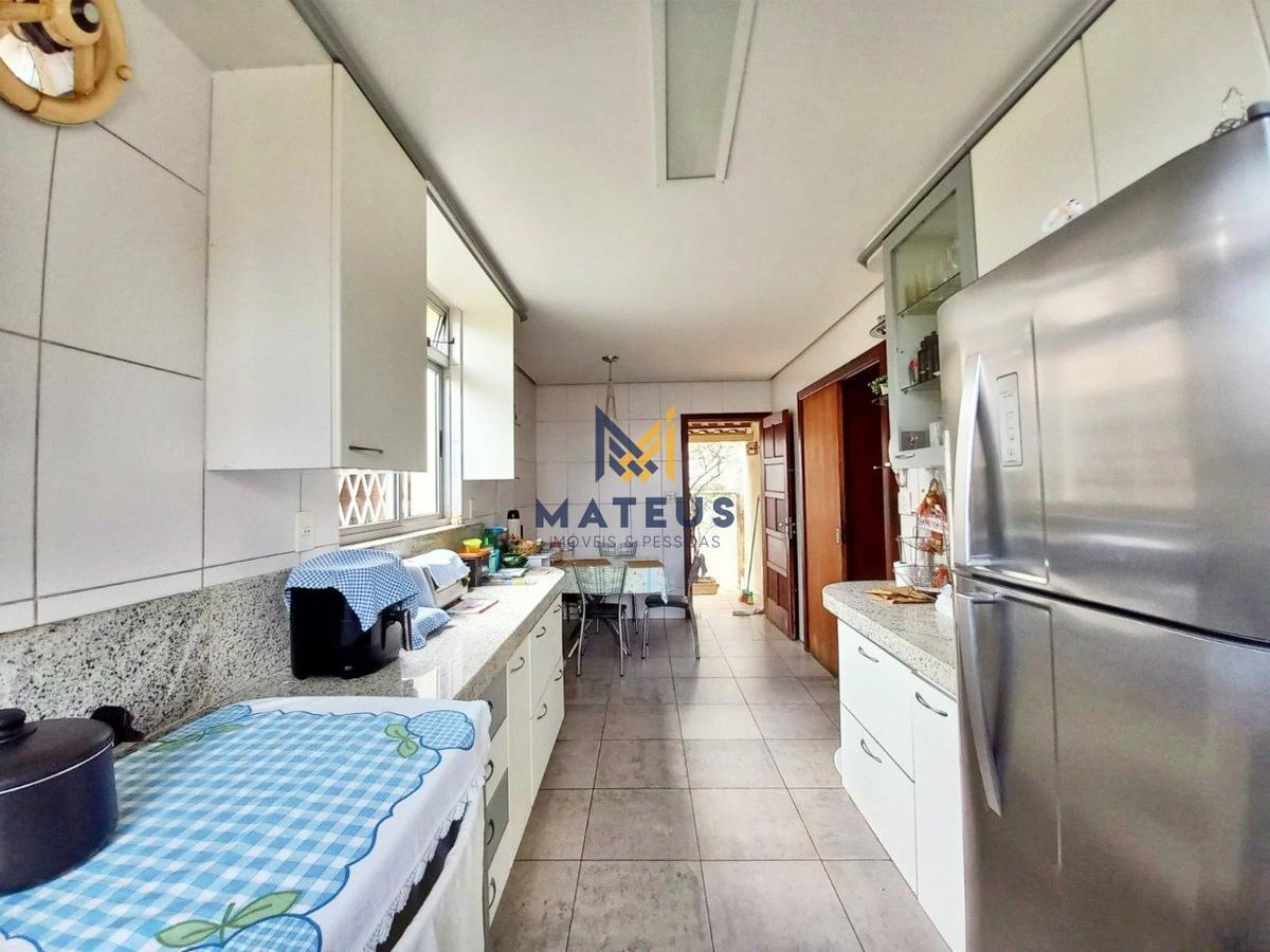 Casa, Carlos Prates, 6 Quartos, 2 Vagas, 2 Suítes