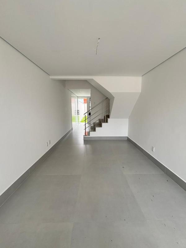 Casa, Santa Mônica, 2 Quartos, 2 Vagas, 2 Suítes