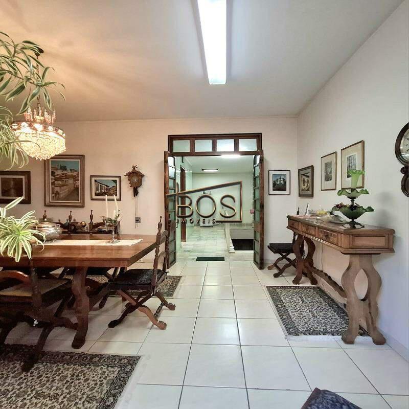 Casa, Cidade Jardim, 6 Quartos, 10 Vagas, 1 Suíte