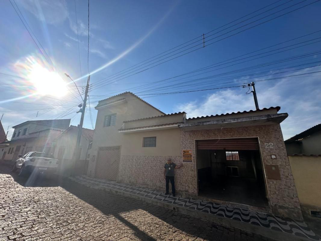 Casa, Centro, 2 Quartos, 1 Vaga, 1 Suíte