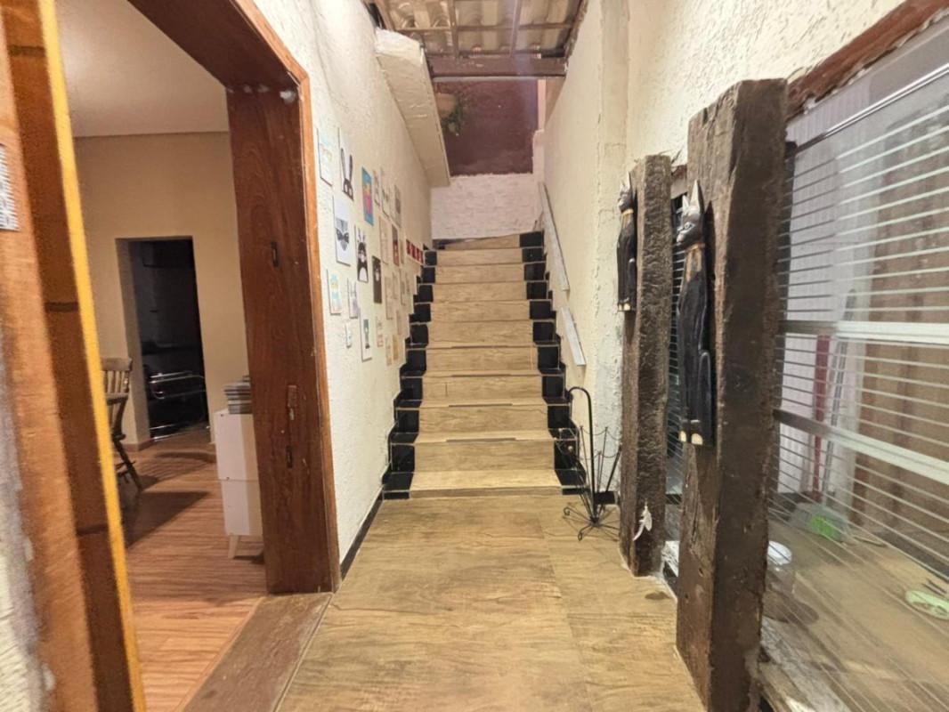 Casa, Cachoeirinha, 3 Quartos, 1 Vaga, 1 Suíte