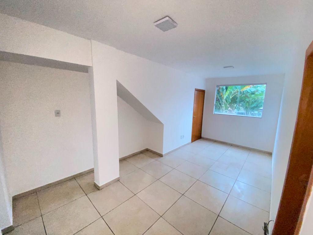 Apartamento, Jardim Vitória, 2 Quartos, 1 Vaga