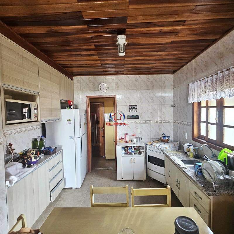 Sítio, Condomínio Solar das Palmeiras, 3 Quartos, 5 Vagas, 1 Suíte