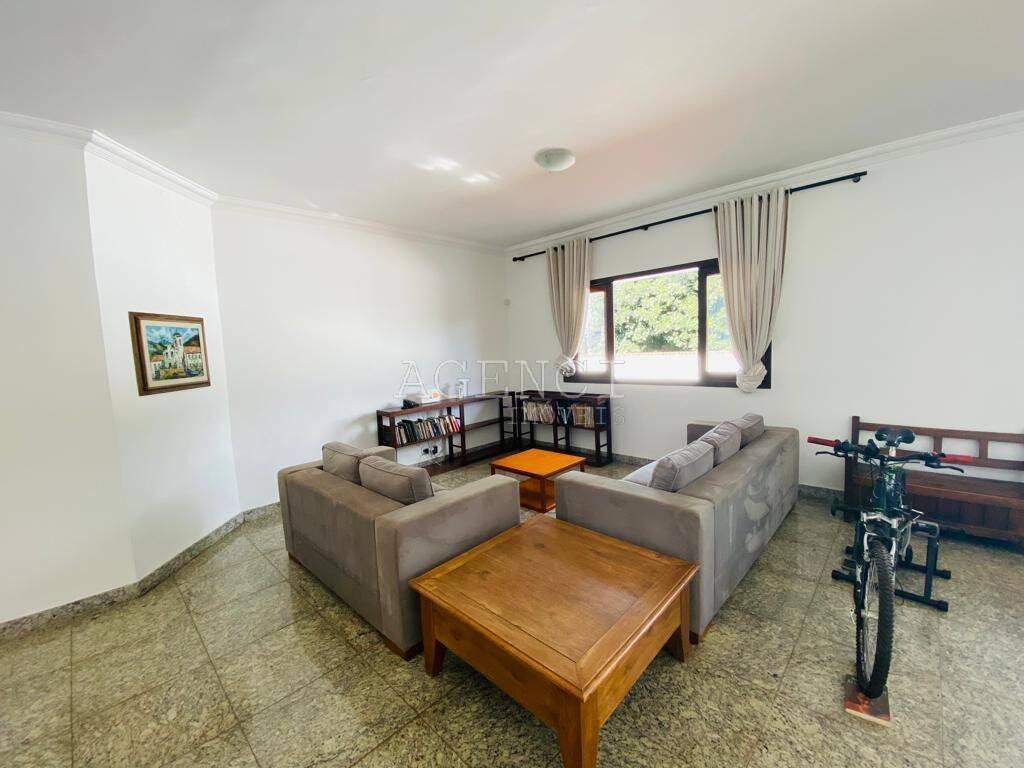 Casa, Bandeirantes (pampulha), 5 Quartos, 0 Vaga, 4 Suítes