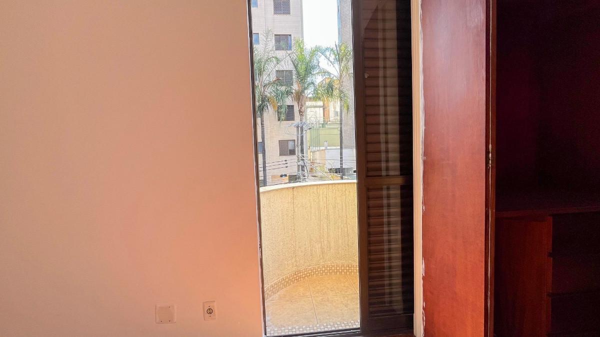 Apartamento, Coração de Jesus, 4 Quartos, 2 Vagas, 1 Suíte