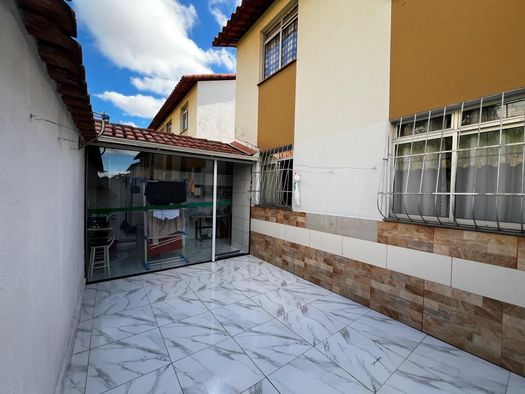 Casa, Solar do Barreiro, 2 Quartos, 1 Vaga