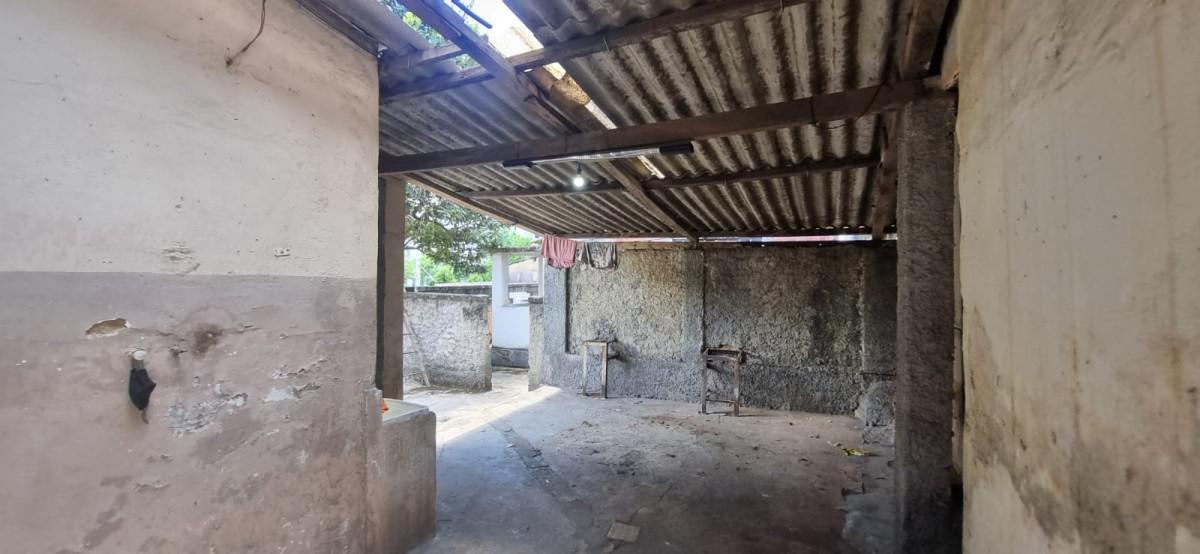 Casa, Sagrada Família, 5 Quartos, 0 Vaga, 1 Suíte