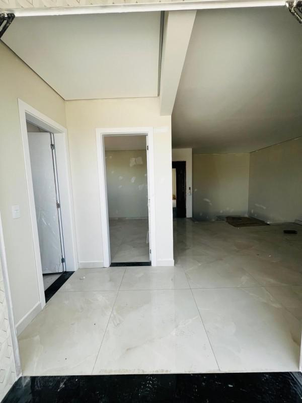 Cobertura, Santa Cruz Industrial, 4 Quartos, 2 Vagas, 1 Suíte