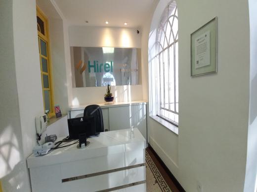 Casa, Funcionários, 4 Quartos, 6 Vagas