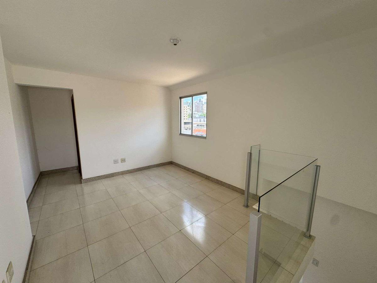 Cobertura, Concórdia, 2 Quartos, 2 Vagas, 1 Suíte