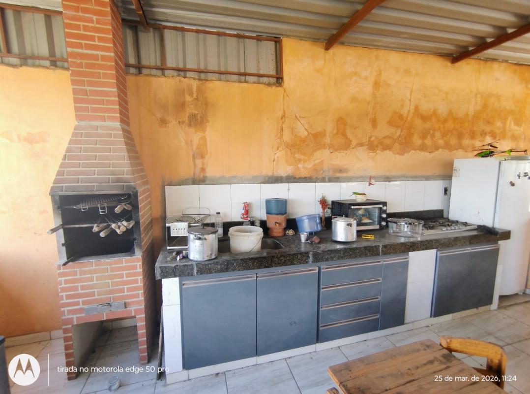Casa, Paulo VI, 2 Quartos, 4 Vagas