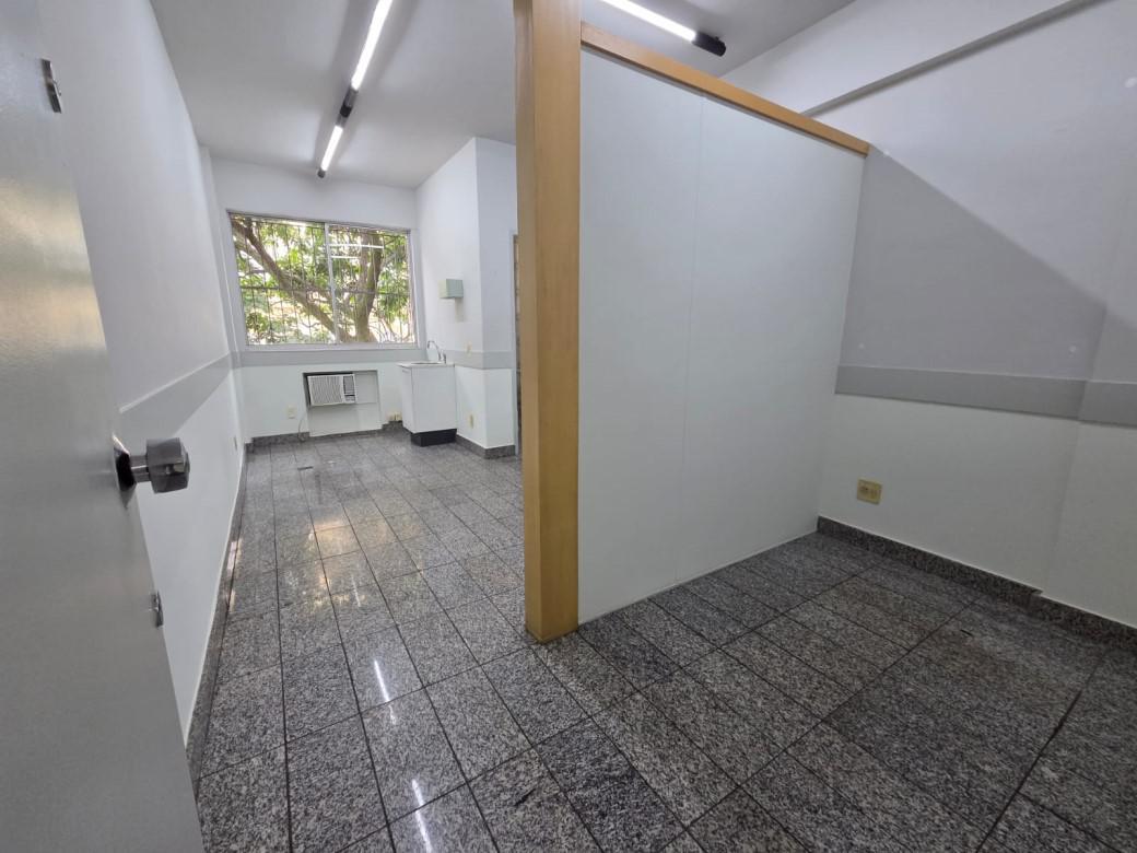 Sala, Funcionários
