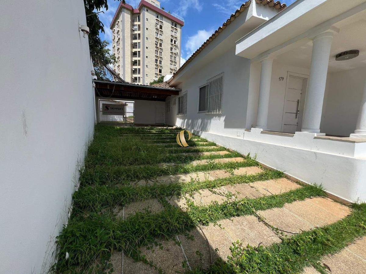 Casa, Centro, 8 Quartos, 15 Vagas, 2 Suítes