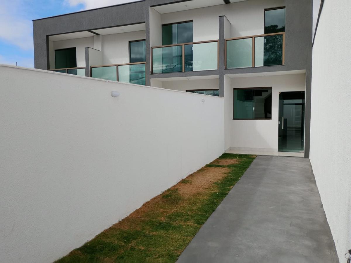 Casa, Candelária, 2 Quartos, 2 Vagas, 1 Suíte