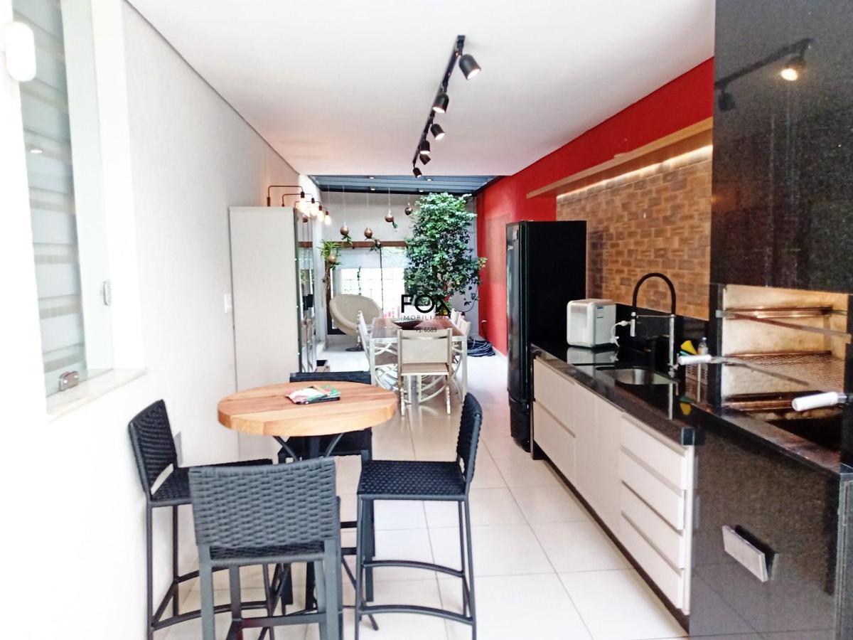 Casa, Santa Lúcia, 6 Quartos, 5 Vagas, 2 Suítes