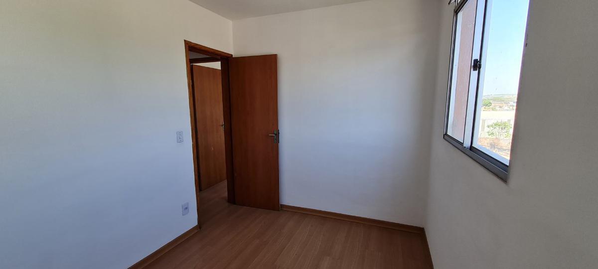 Apartamento, Chácaras Reunidas Santa Terezinha, 2 Quartos, 1 Vaga