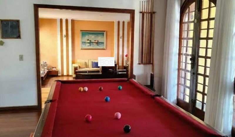 Casa, Luxemburgo, 5 Quartos, 4 Vagas, 2 Suítes