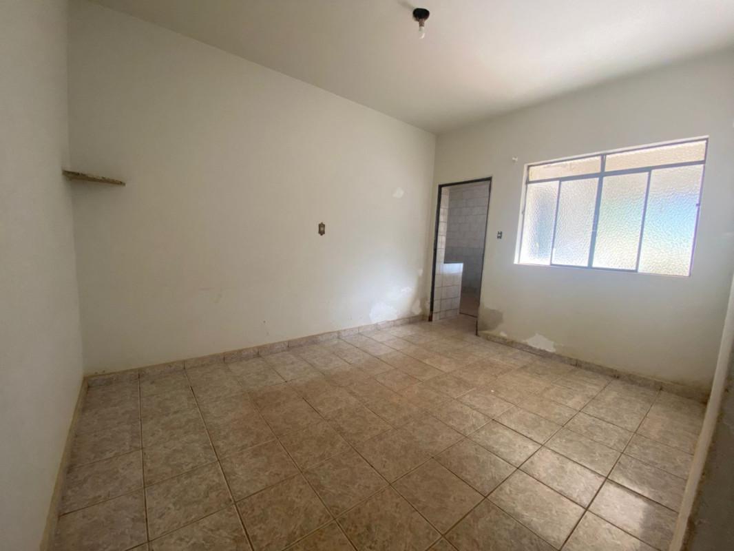Casa, Centro, 4 Quartos, 2 Vagas