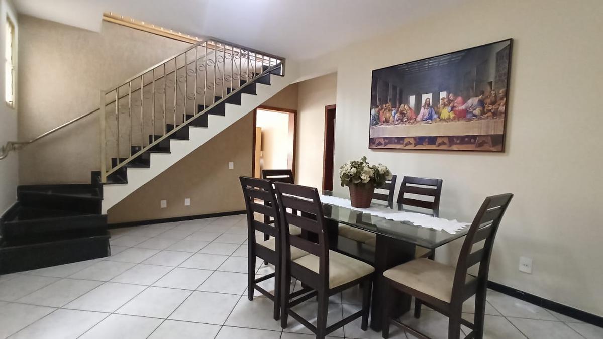 Casa, Jardim Pirineus, 4 Quartos, 5 Vagas, 1 Suíte