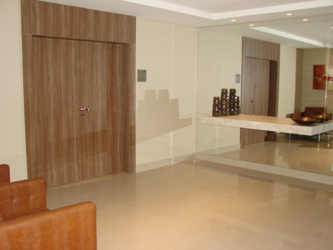 Sala, Barro Preto, 0 Quarto, 3 Vagas
