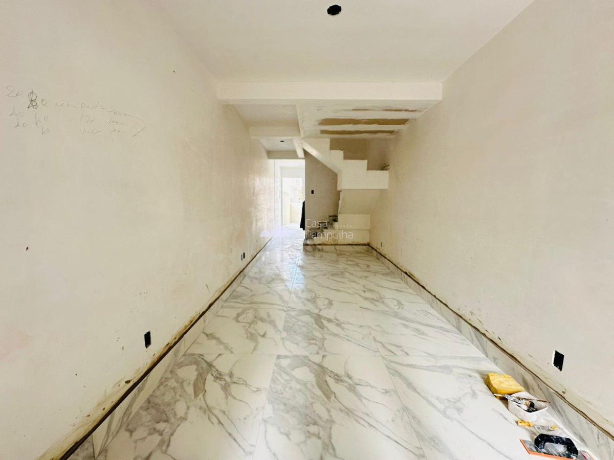 Casa, Jardim Leblon, 2 Quartos, 2 Vagas