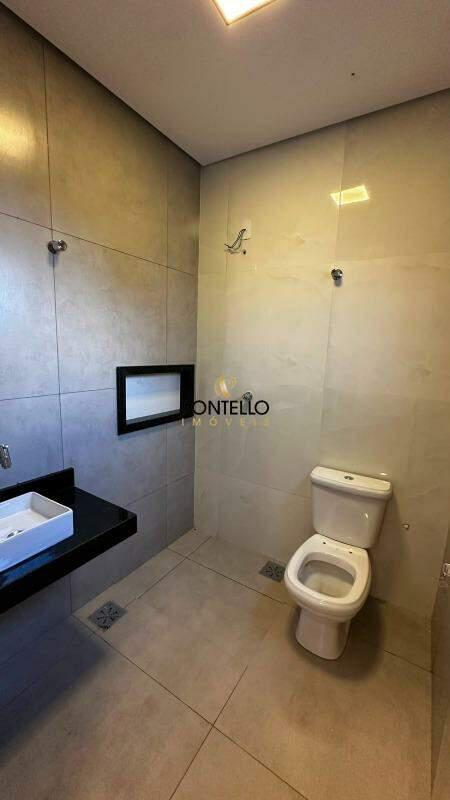 Casa, Manoa, 2 Quartos, 3 Vagas, 1 Suíte